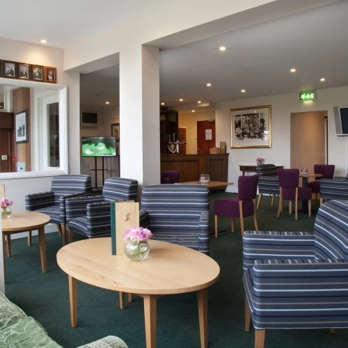 Lounge Bar photo 2