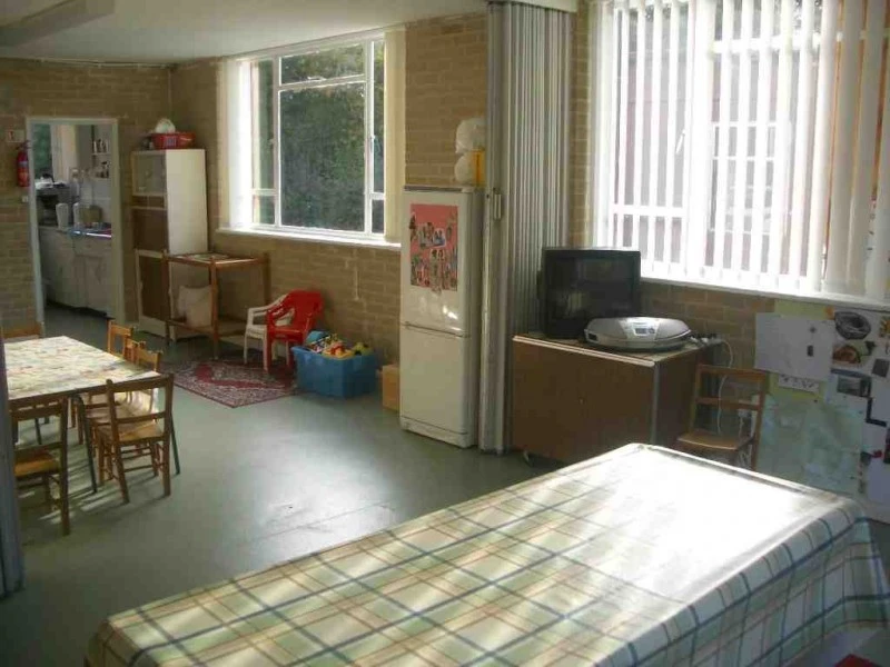 Howlands Baptist Church Hall photo 4