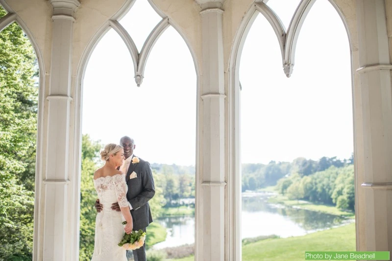 Weddings at Painshill Park photo 4