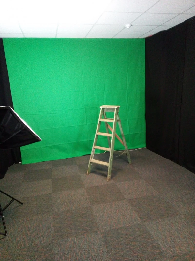 Studio 121 photo 5
