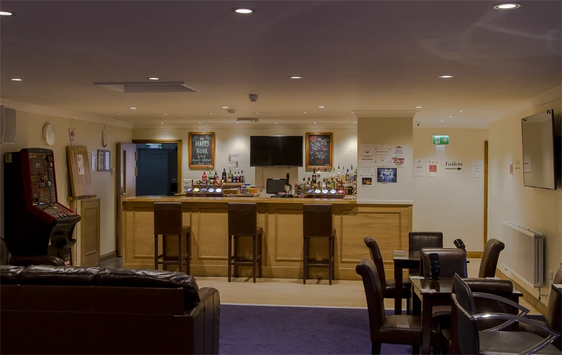 Shaftesbury Sports Bar photo 3