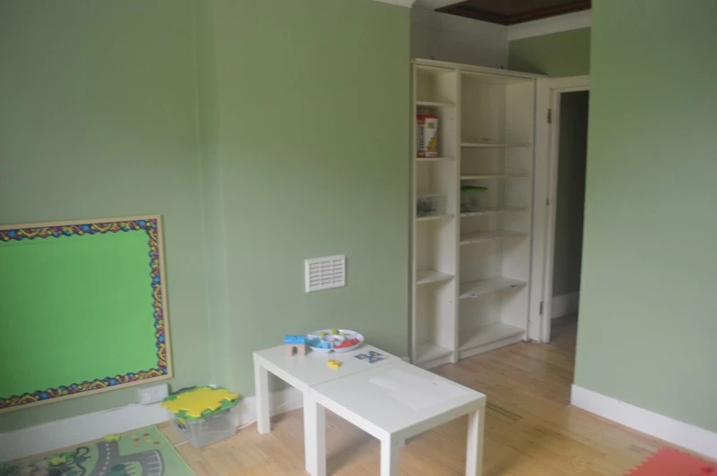 CURRENTLY UNAVAILABLE!!! Venue / Hall / House / Room for hire.  Large 6 room and spacious garden. Ideal for kid's parties photo 2