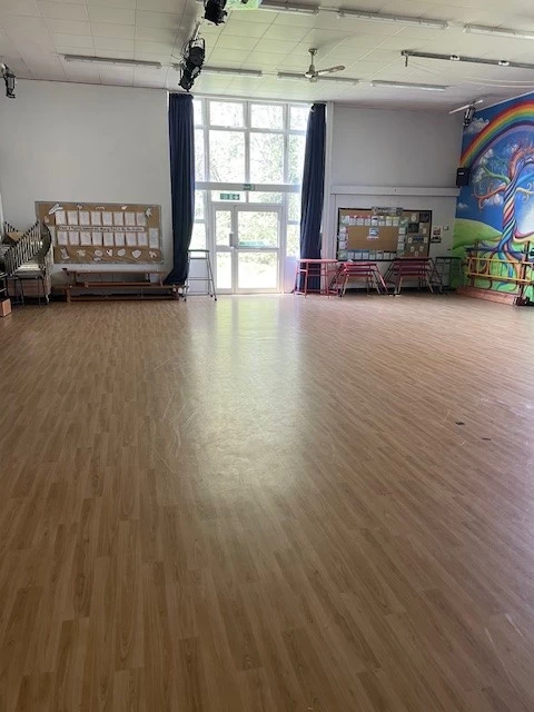 Boxmoor Primary School Hall photo 2