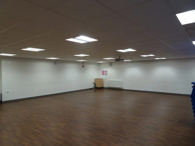 Holmer Green Senior School photo 5