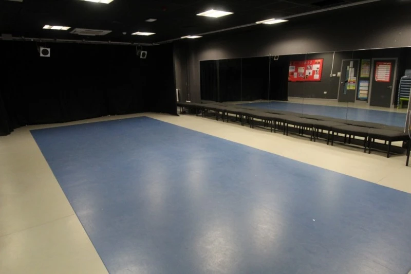 Staffordshire University Academy photo 3