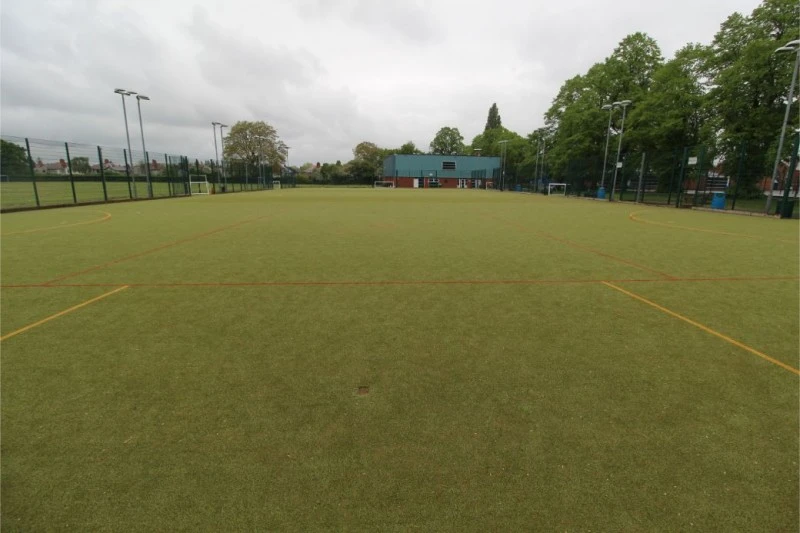 Ruskin Community High photo 2