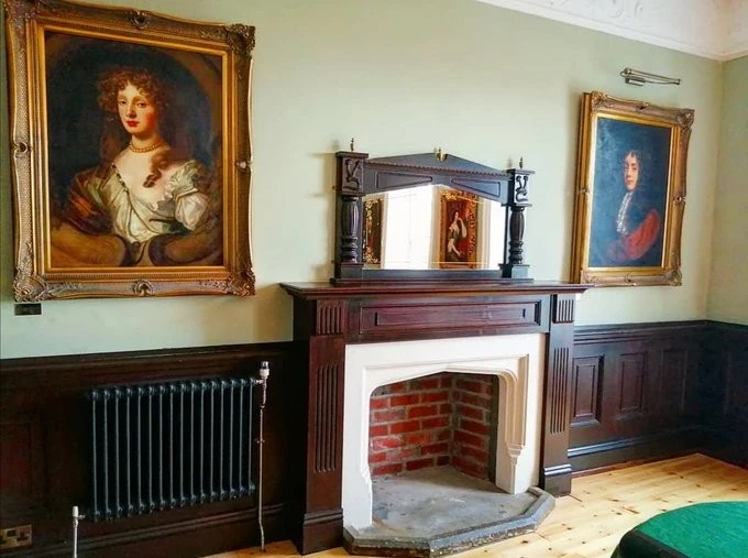Llanrumney Hall - Morgan Room photo 5