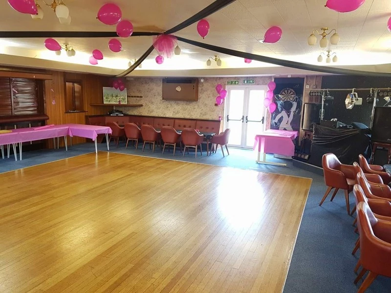 Oatlands Park Village Club photo 2