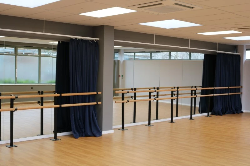 Holcombe Grammar School Campus photo 3