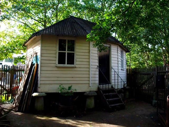 Brentford Gallery photo 3