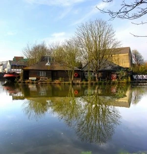 Brentford Gallery photo 4