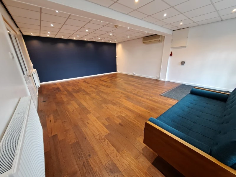 Studio 1 photo 2