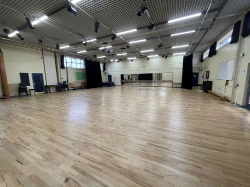 Copthall School photo 5