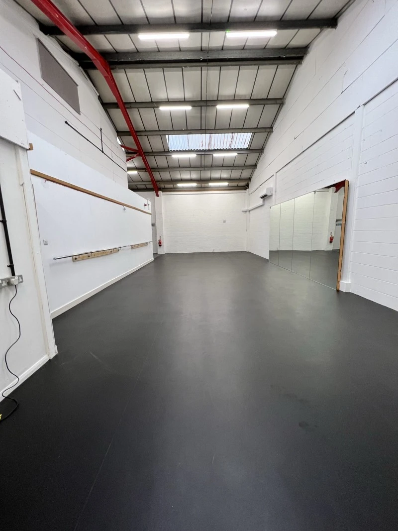 Studio 3  photo 3