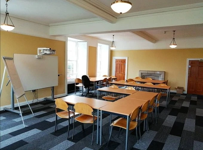 Llanrumney Hall - Admiral's Quarters photo 2