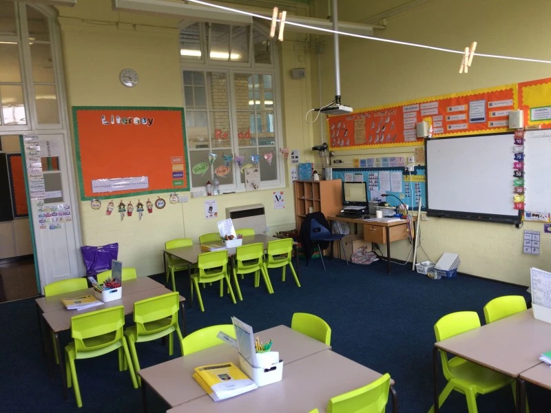 Sellincourt Primary School Tooting SW17 photo 2