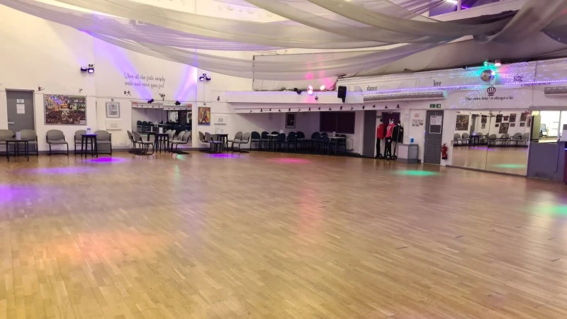 The palace ballroom photo 2