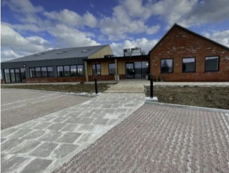 Roman Park Hall, Aylesbury photo 3