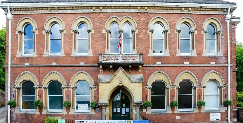 The Laverton (Westbury) photo 2