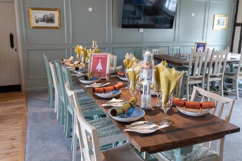 The Kings Head and Bell, King Charles Room photo 4