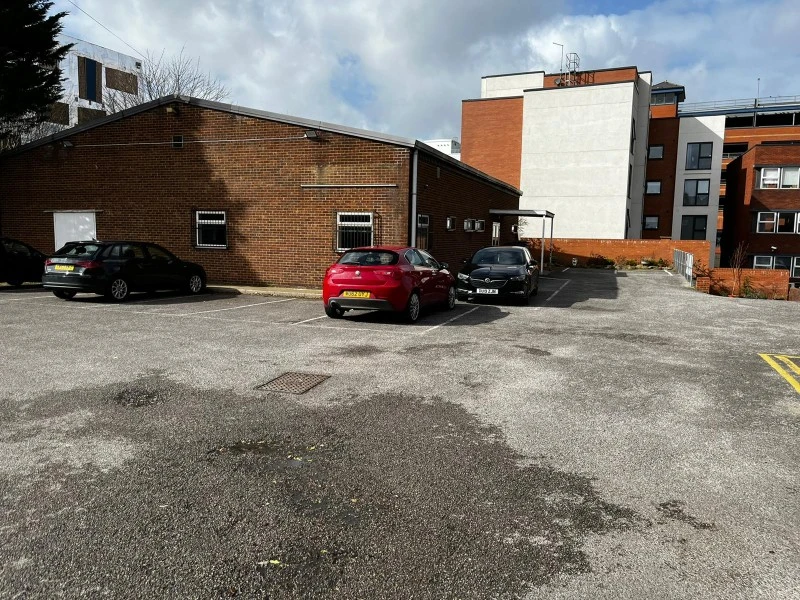 Our Lady Help of Christians, Luton photo 2