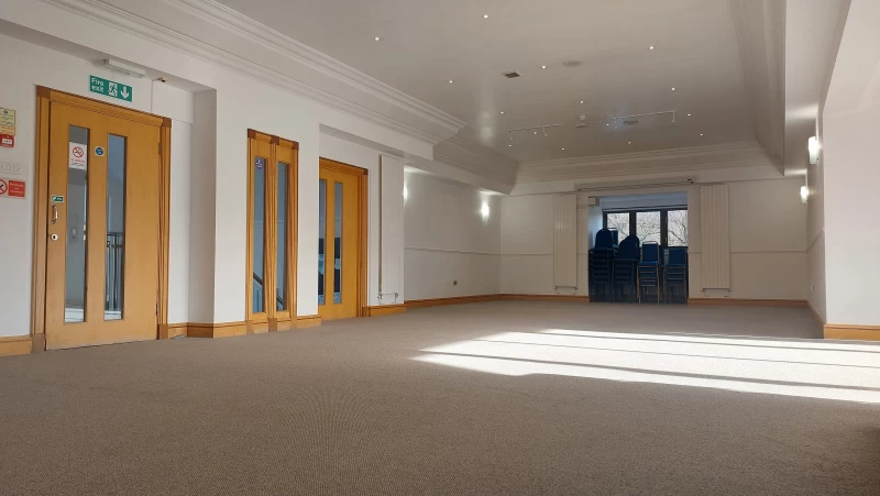The Tythings Gallery Room photo 3