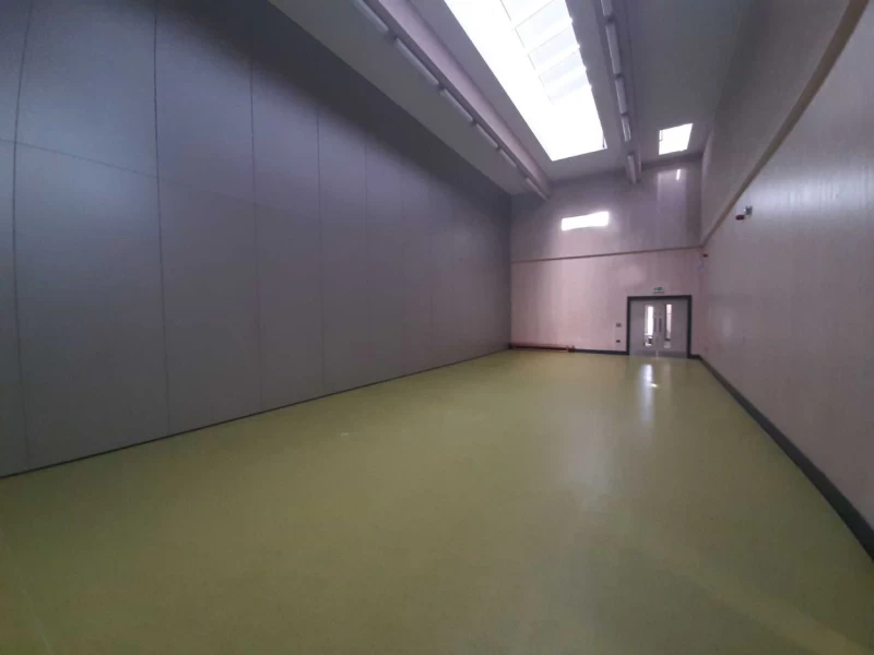 Ivydale Primary School Main Hall - Small photo 3