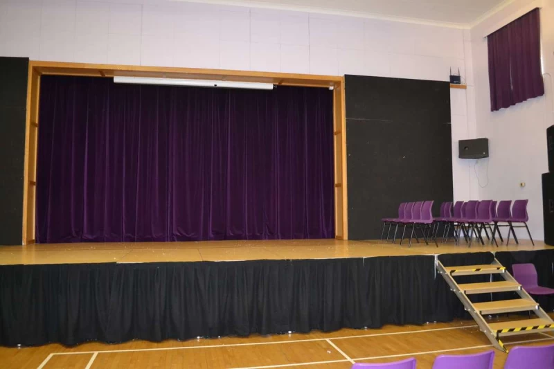 Wallington High School for Girls Main Hall photo 2