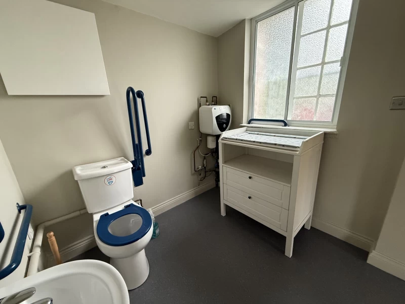 Newland Village Room photo 5
