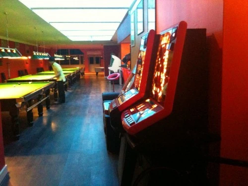 Zaki snooker pool palace/ winebar photo 2