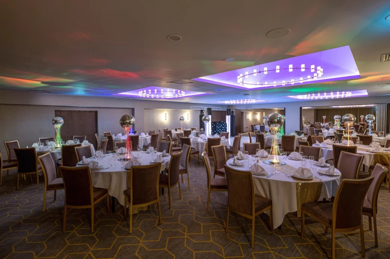 Holiday Inn Gatwick Worth photo 3