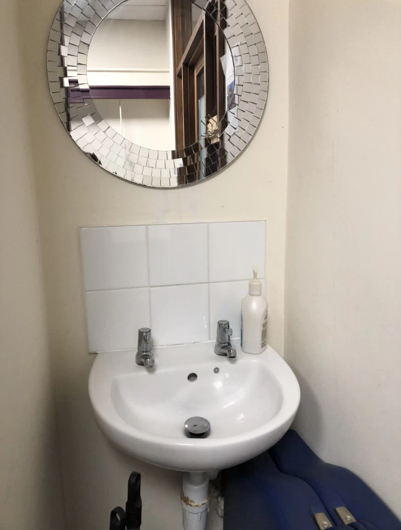 Room 3 - Treatment room photo 4