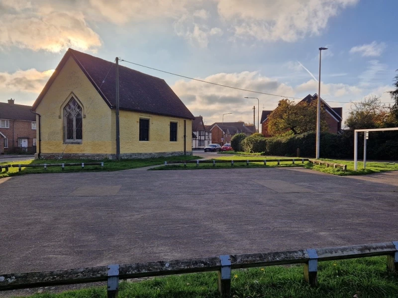Old Bluecoat School Thatcham photo 3