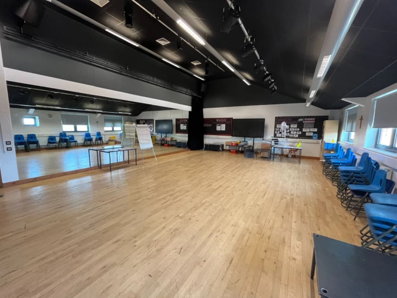 St Mary’s Church of England High School photo 4