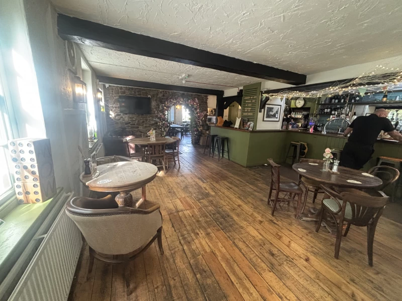 Barley Mow Pub Oxted photo 3
