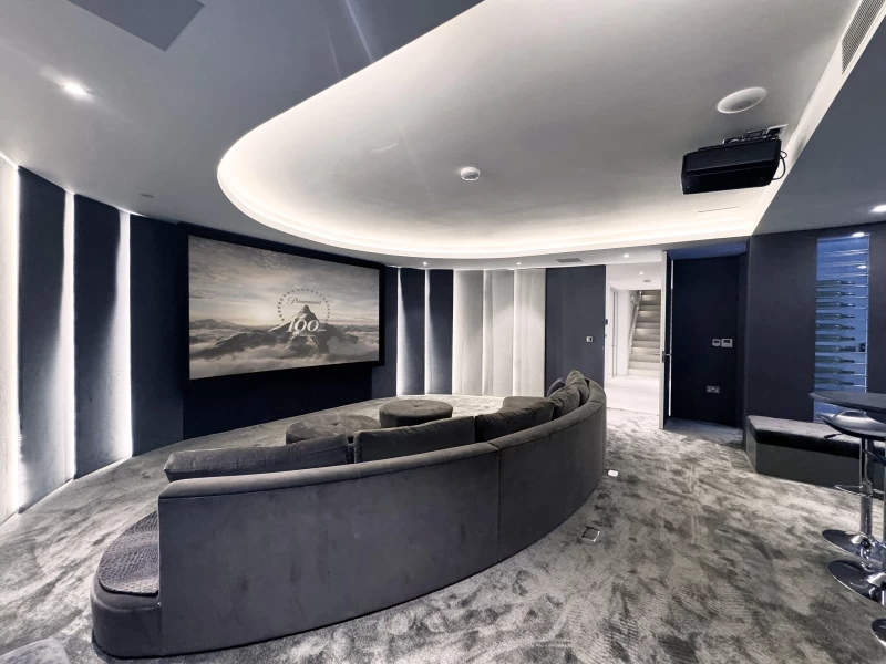 Radlett Eco Mansion photo 4
