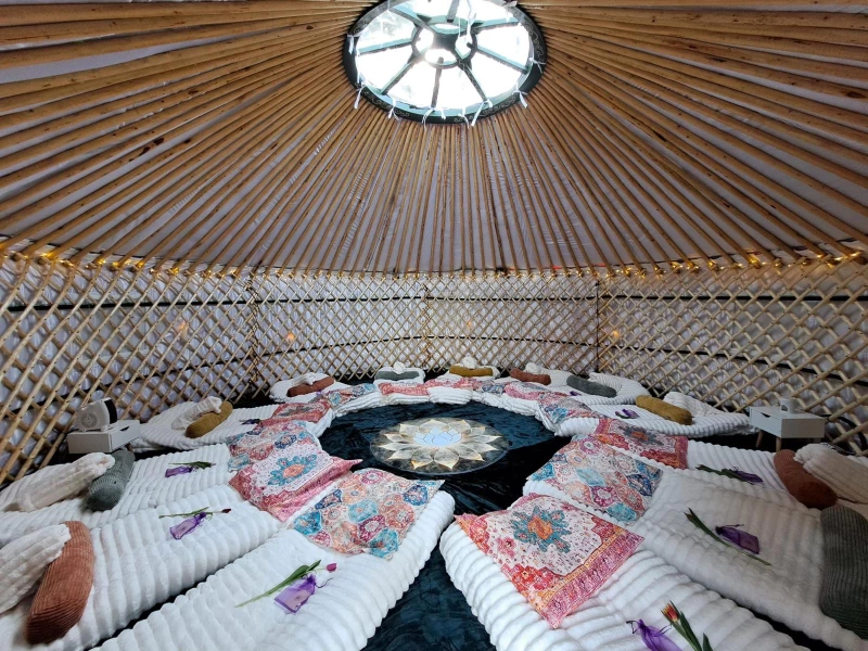  The Shiny Happy Yurt photo 2