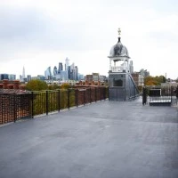 The Oxford House in Bethnal Green Photo