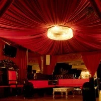 Maze Inn Photo