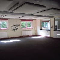 Burton Memorial Hall Photo