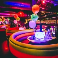 popworld  Photo