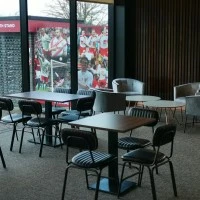 76 Lounge  Photo