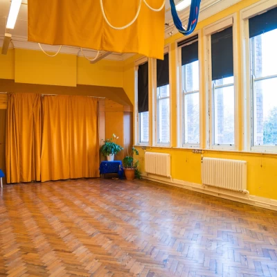 Centre For Science and Art Stroud Photo