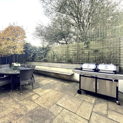 Radlett Eco Mansion Photo