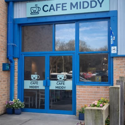 Cafe Middy/Diddy Middy's studio and party room Photo