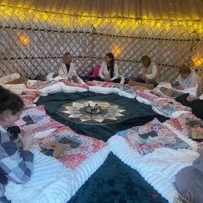  The Shiny Happy Yurt Photo